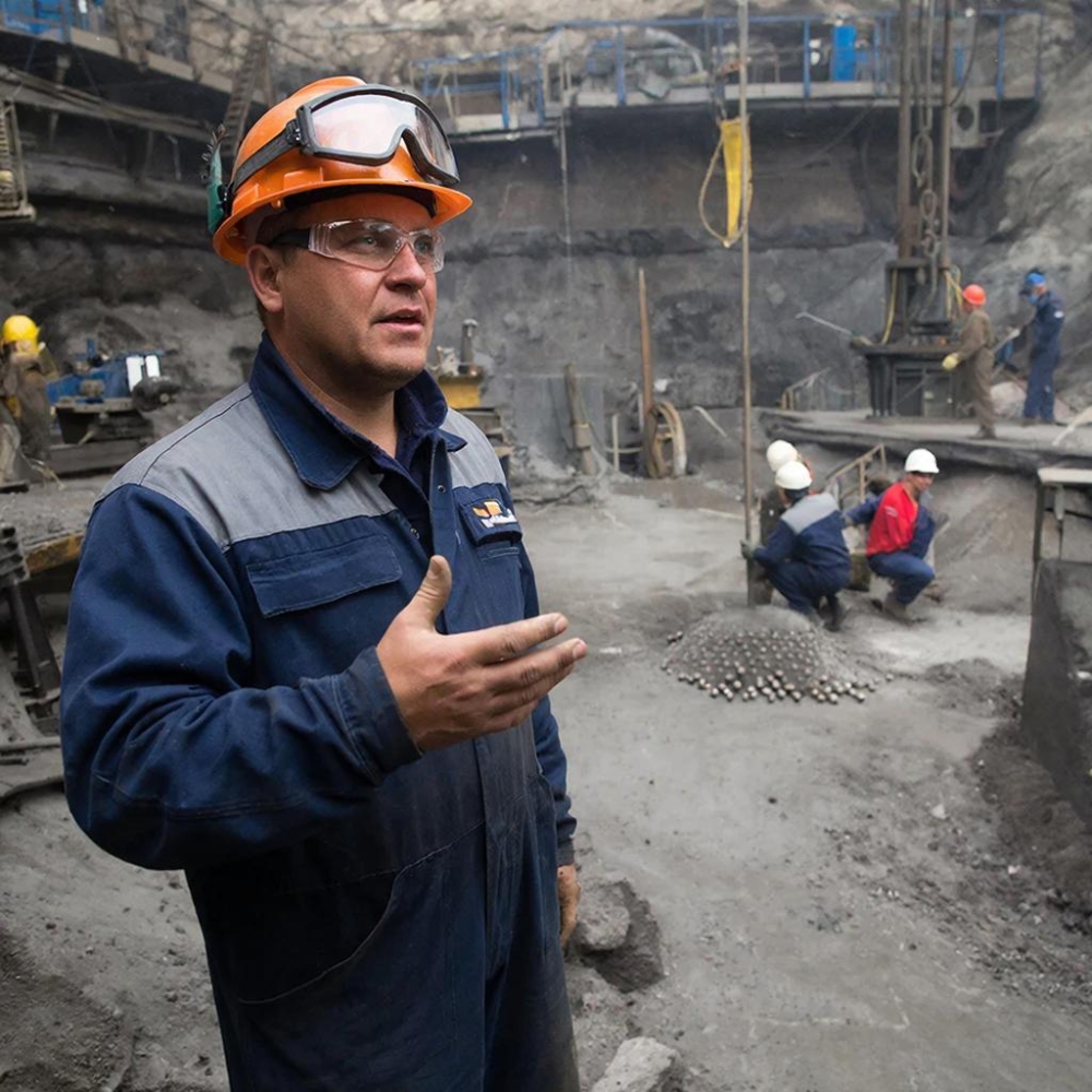 Руководство горными и взрывными подземными работами